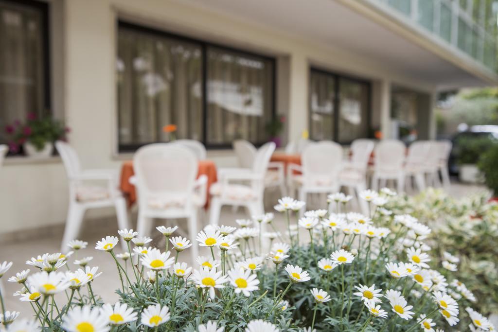 Hotel Villa Tosi Bellaria-Igea Marina Dış mekan fotoğraf