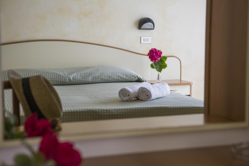 Hotel Villa Tosi Bellaria-Igea Marina Dış mekan fotoğraf